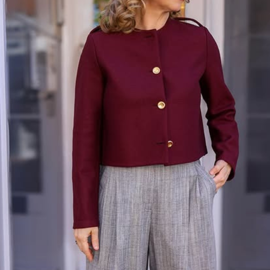 Chaqueta Corta con Botones